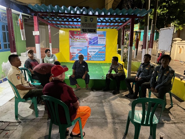 Polsek Kepulauan Seribu Utara Gelar Patroli dan Pemantauan Pos Kamling di Tiga Pulau, Pastikan Situasi Aman dan Kondusif