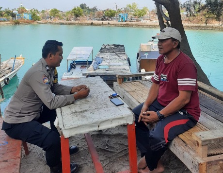 Bhabinkamtibmas Pulau Tidung Sambangi Warga untuk Meningkatkan Kamtibmas Pasca Pemilu 2024