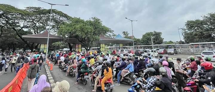 Libur Natal Sebanyak 76.881 Wisatawan Kunjungi Ragunan