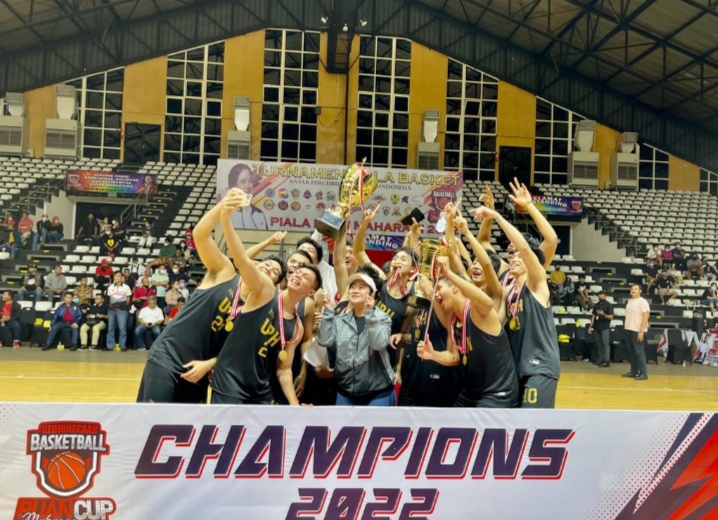 Tutup Turnamen Basket Perguruan Tinggi se- Indonesia, Puan :Bangkitkan Kembali Basket di Indonesia !