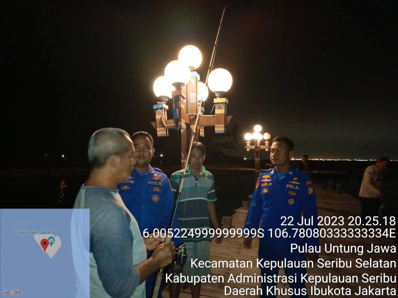 Tim Patroli Laut Polair Polres Kepulauan Seribu Himbau Nelayan untuk Selalu Waspada dalam Berlayar