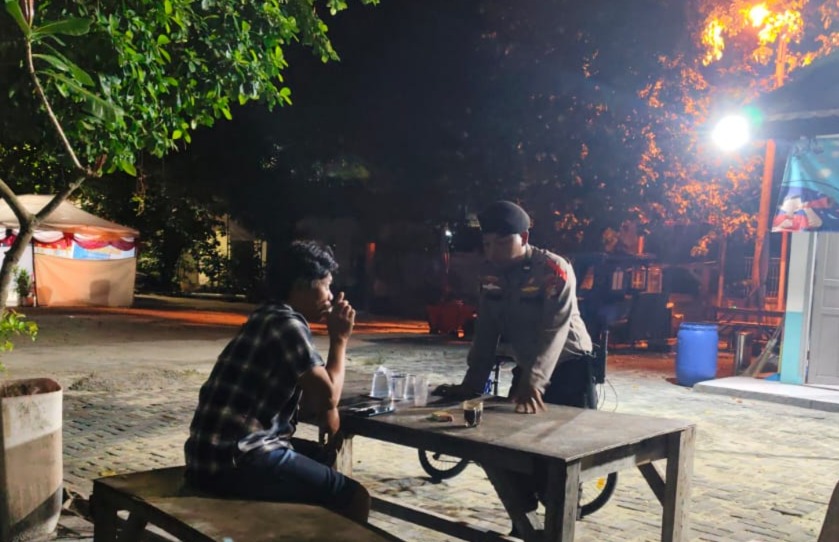 Patroli Malam Perintis Presisi di Pulau Tidung, Kapolsek Kepulauan Seribu Selatan Pastikan Keamanan Wisatawan dan Warga