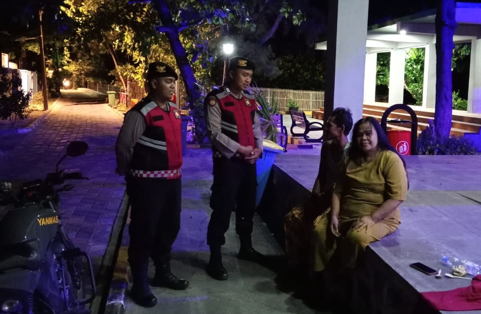 Awasi Penerapan ProKes, Polsek Pademangan Tempatkan Personel di Giat Wisuda UBM
