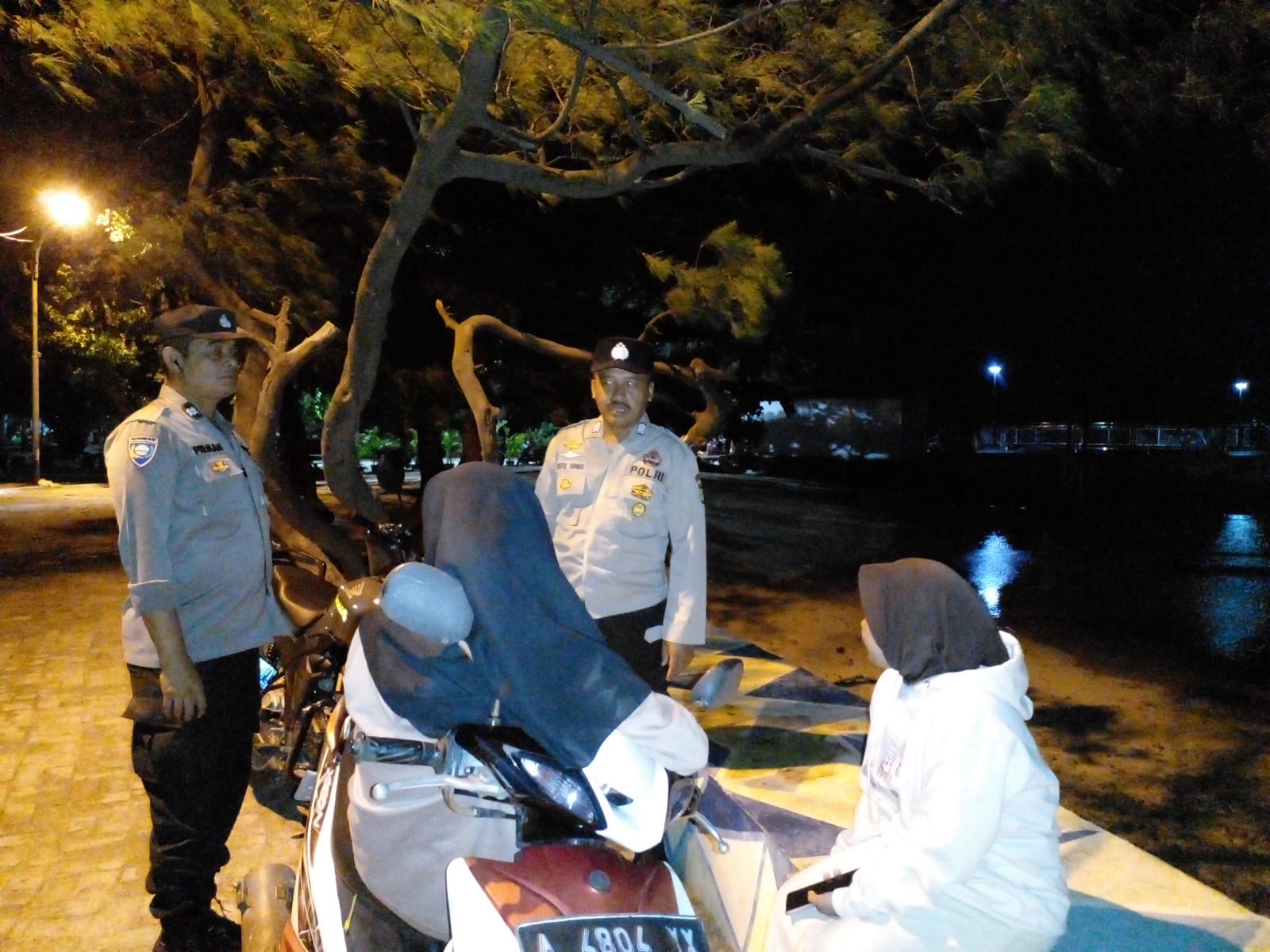 Rutin Patroli Malam, Polsek Kep. Seribu Selatan Wujudkan Sitkamtibmas Aman