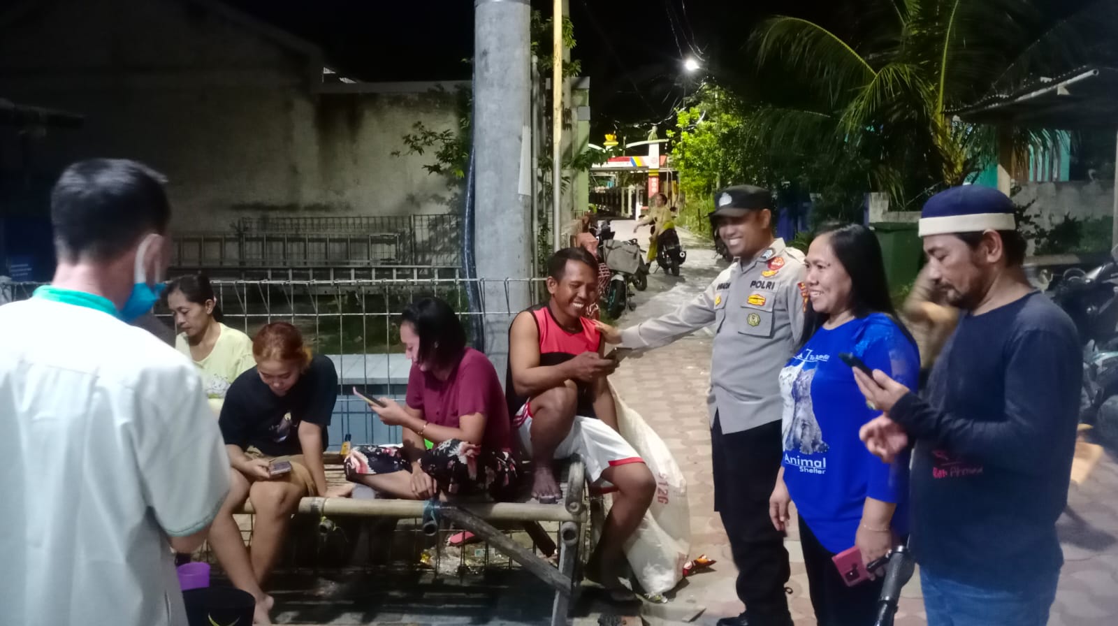 Patroli Malam Pulau Lancang Himbau Warga Tak Termakan Hoax