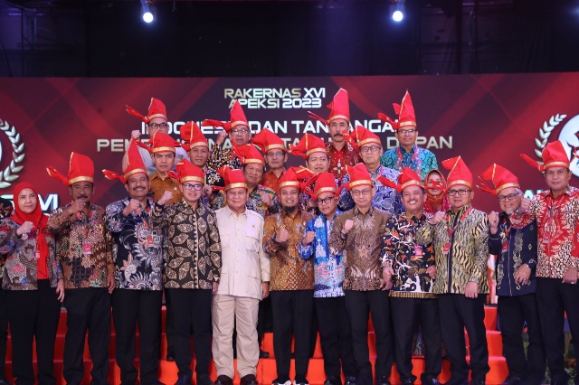Jawaban Taktis Prabowo Soal Ganjar dan Anies Buat Tertawa Hadirin di Rakernas Apeksi