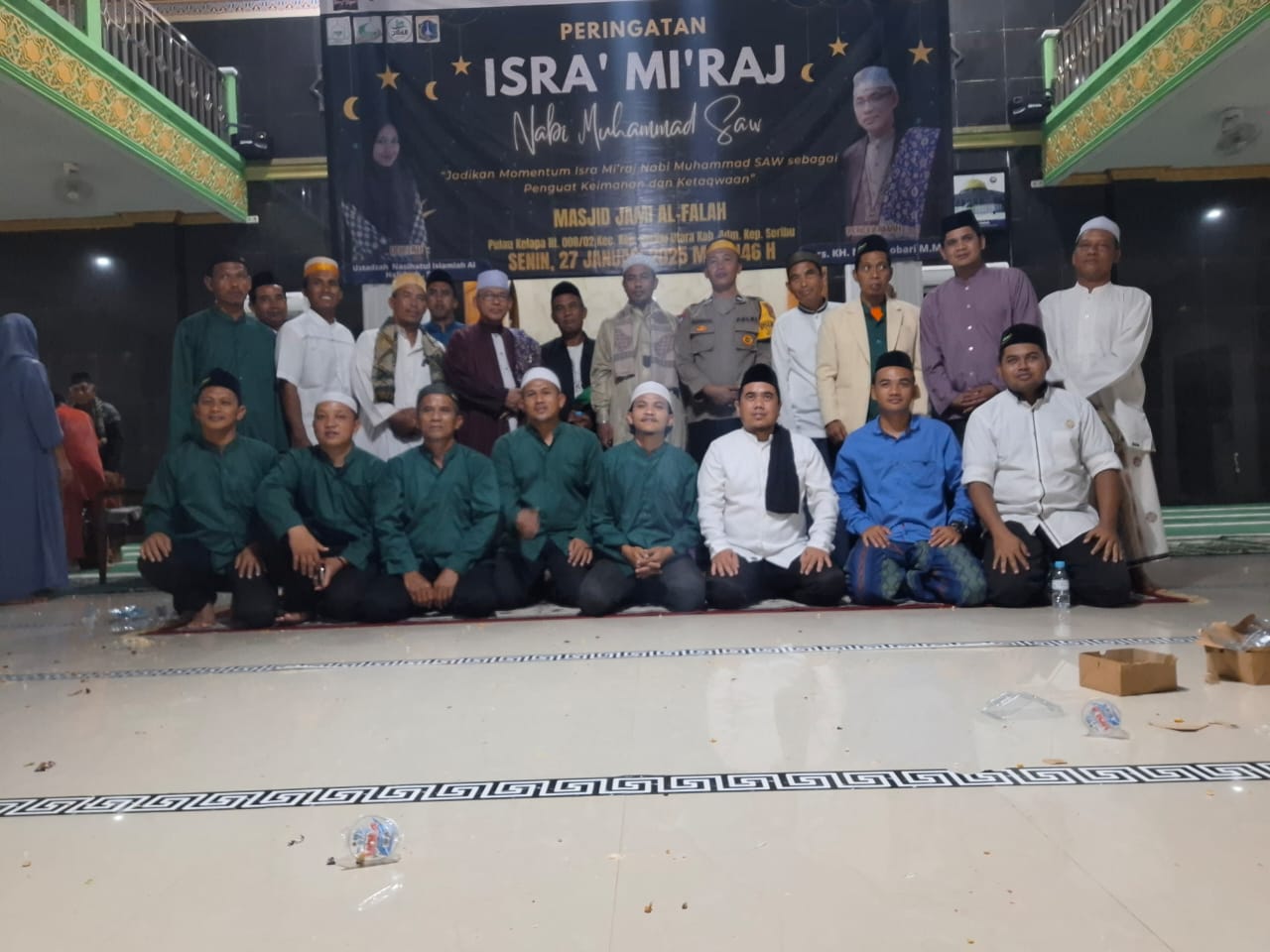 Bhabinkamtibmas Pulau Kelapa Hadiri Peringatan Isra Mi'raj di Masjid Al-Falah Pulau Kelapa