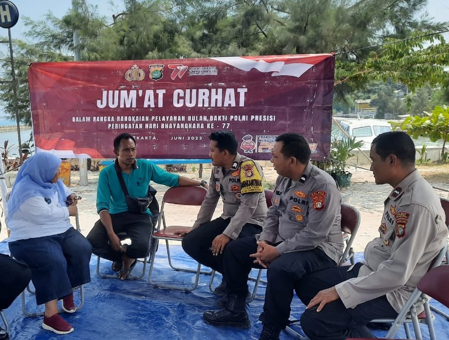 Bhabinkamtibmas Pulau Tidung Bergerak Cepat Mengatasi Keluhan Masyarakat terhadap Penggunaan Jalan dan Kriminalitas