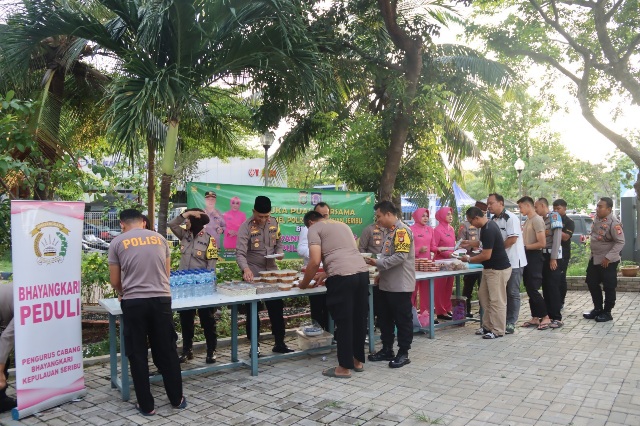 Kapolres Kepulauan Seribu Gelar Kegiatan Buka Puasa Bersama Anggota dan Bhayangkari Cabang Kepulauan Seribu