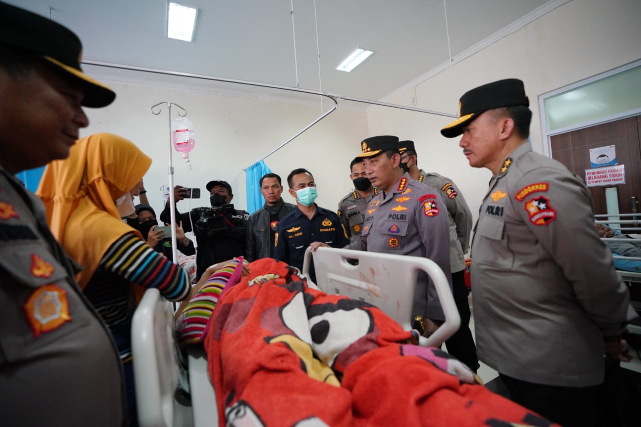 Kapolri Kerahkan Tenaga Medis Tambahan Tangani Korban Gempa Bumi di Cianjur