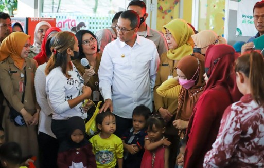 Tinjau Kondisi Anak Pengidap Stunting, Heru Budi Himbau Orang Tua Pahami Parenting