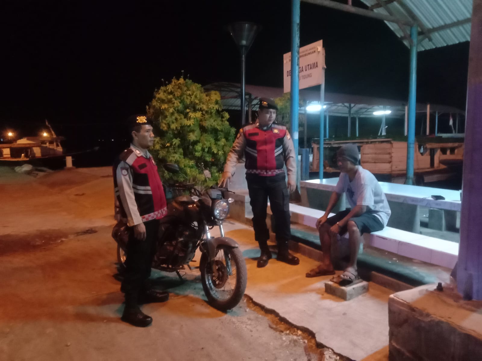 Polsek Kepulauan Seribu Selatan Berikan Himbauan Kenakalan Remaja, Ajak Warga Ciptakan Pemilu 2024 yang Damai dan Bebas dari Konflik
