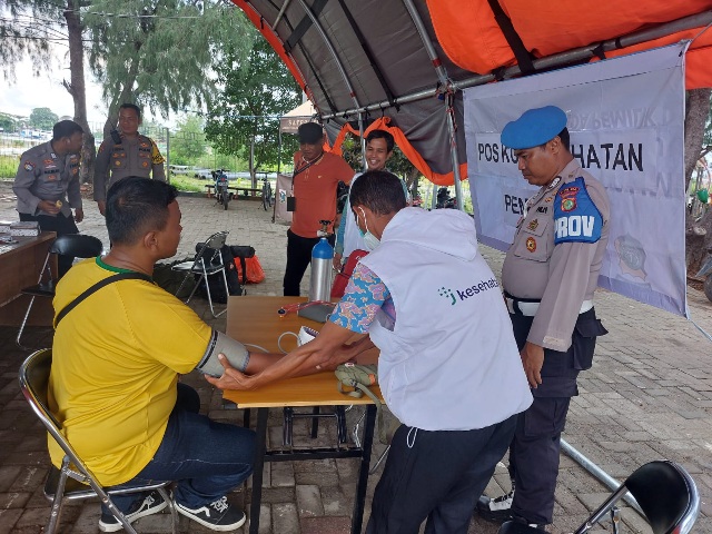 Polsek Kepulauan Seribu Utara dan Puskesmas Pulau Kelapa Bersinergi untuk Kesehatan Pemilu 2024