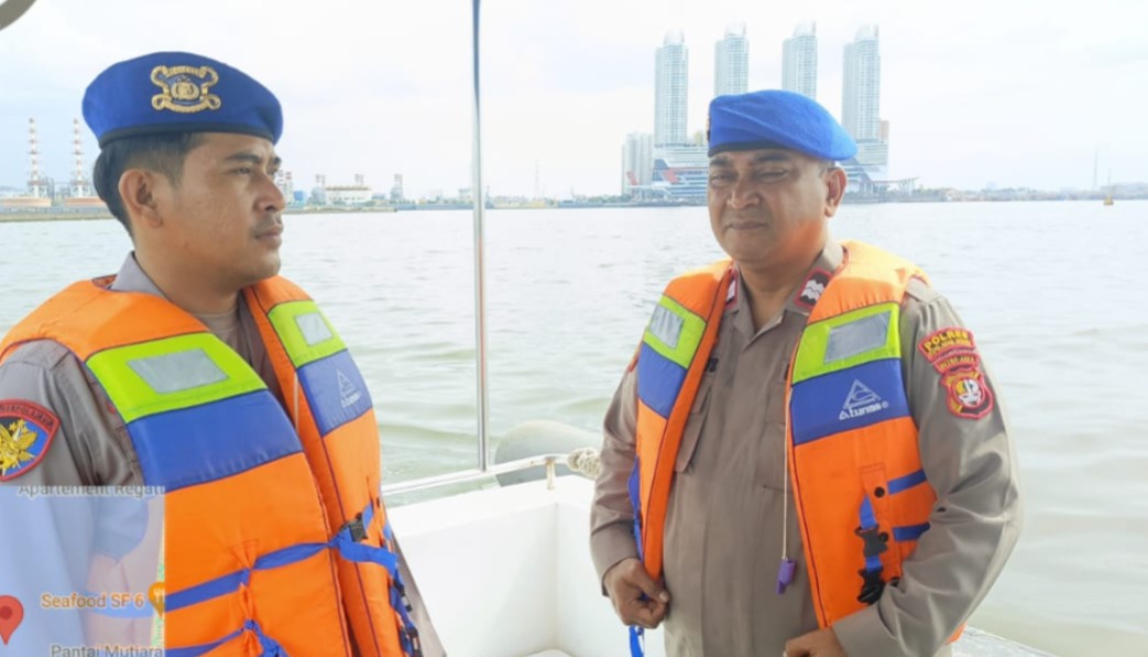 Polisi Baik, Satpolairud Polres Kepulauan Seribu Gelar Patroli Laut Antisipasi Kejahatan Selama Pengamanan Lebaran 2025