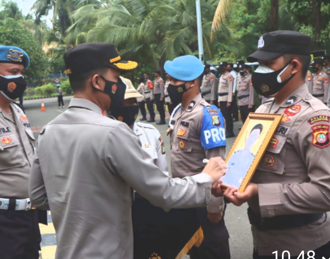 Ini Pesan Kapolres Kep Seribu AKBP Eko Wahyu Fredian saat Pimpin Upacara PTDH dari Dinas Polri Anggotanya