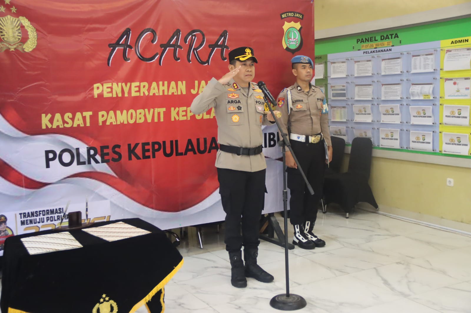 Upacara Penyerahan Jabatan Kasatpamobvit Polres Kepulauan Seribu Berjalan Khidmat dan Lancar