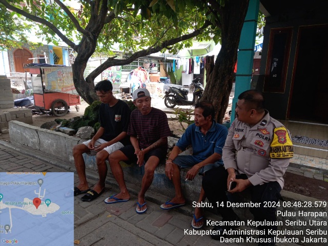 Bhabinkamtibmas Pulau Harapan Sambangi Warga, Ajak Jaga Situasi Kondusif Pasca Pilkada