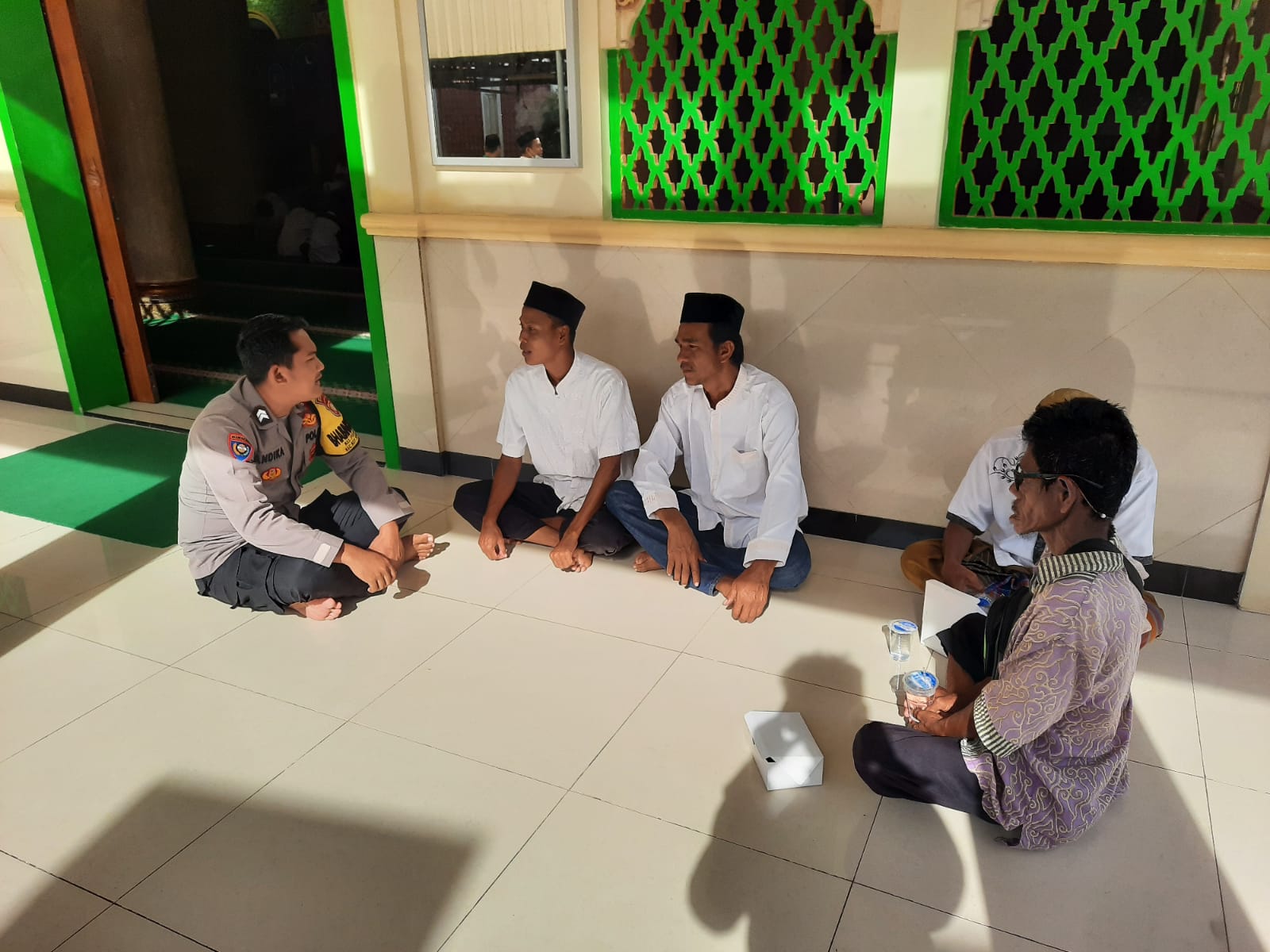 Lewat Sambang, Bhabinkamtibmas Ajak Toga Jaga Kamtibmas Wilayah