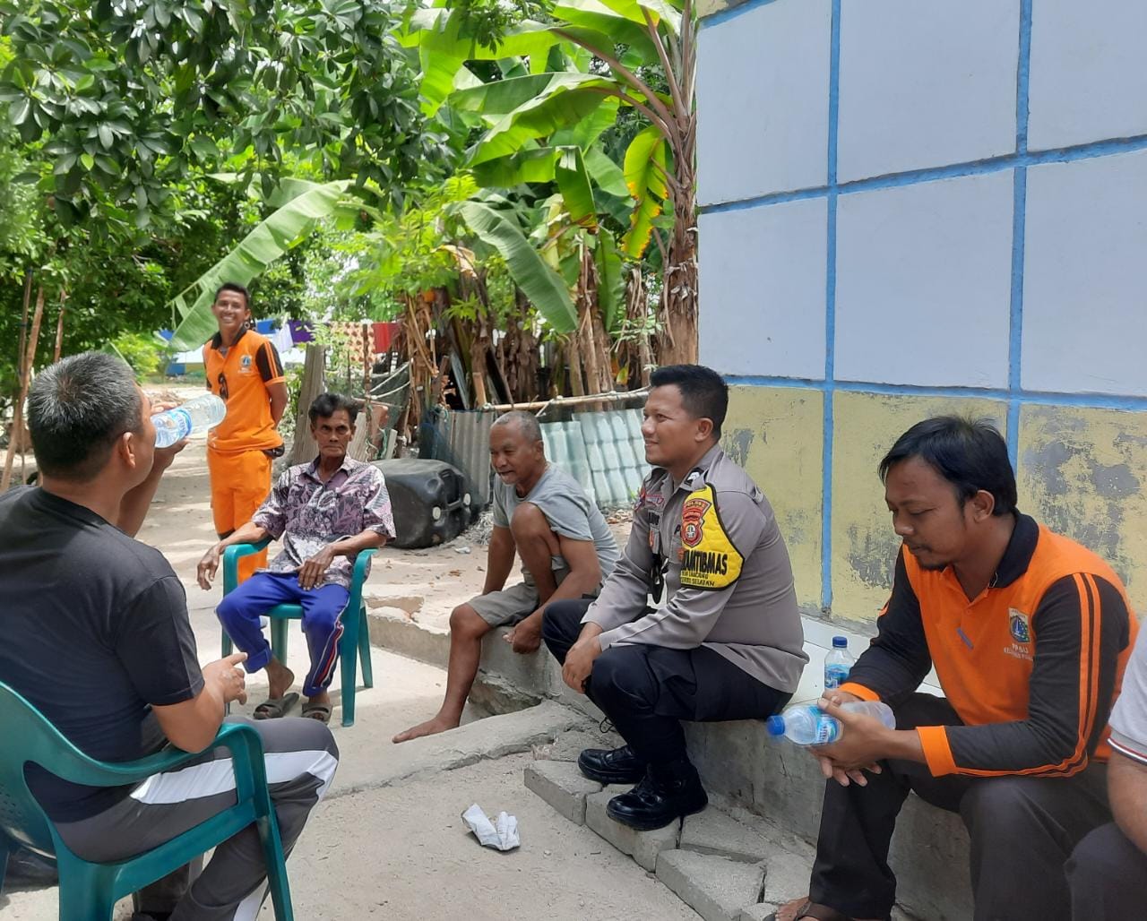 Serap Aspirasi Warganya, Bhabinkamtibmas Ke Pulau Lancang Kepulauan Seribu Lakukan Sambang