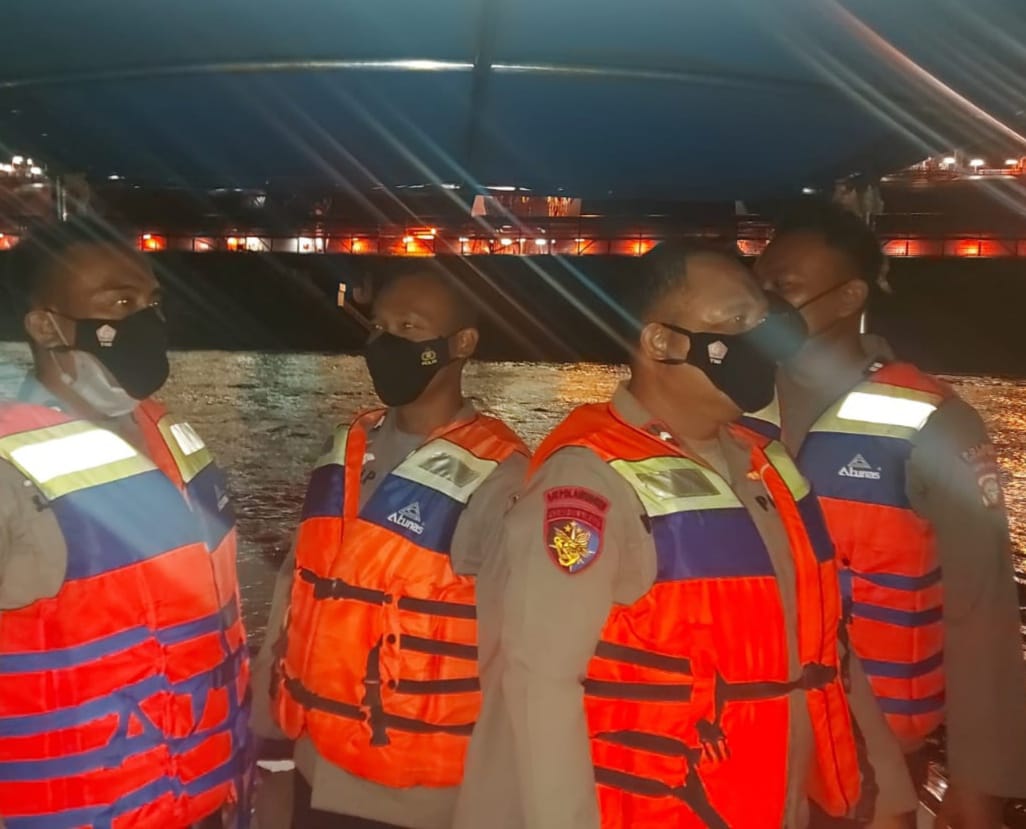 Pulau Ayer Jadi Sasaran Patroli Malam Sat Polair Polres Kepulauan Seribu