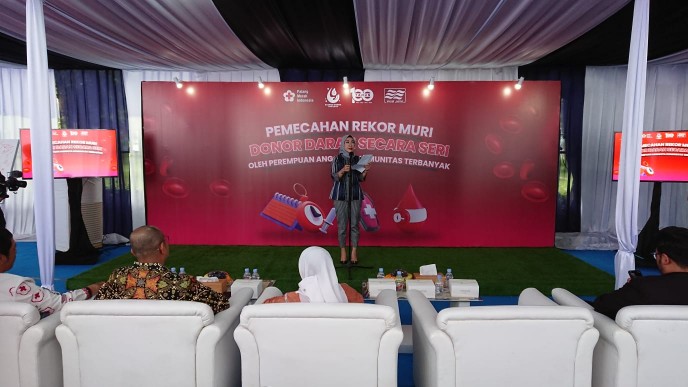 Dharma Wanita PAM JAYA Pecahkan Rekor Muri Untuk Donor Darah