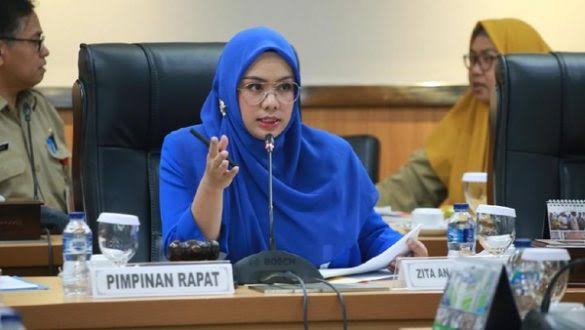 Dukung Produk Lokal, DPRD DKI Minta Remaja SCBD Gelar Fashion Week Di BKT