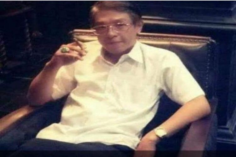 BAKAR HIO DI KLENTENG