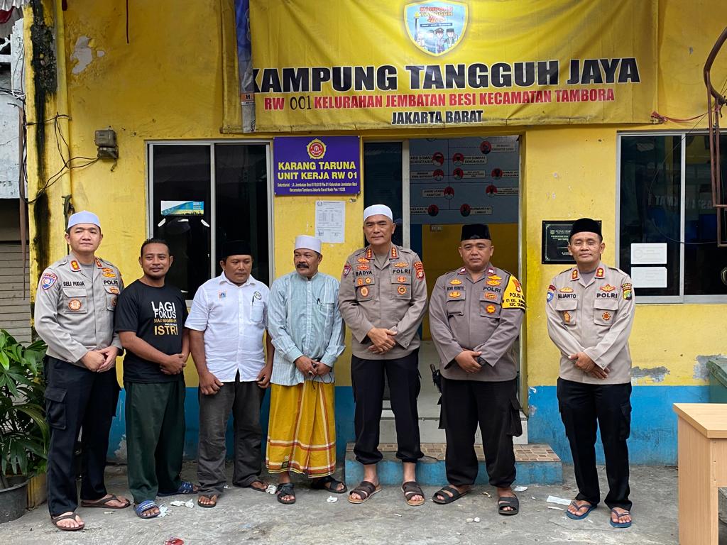 Masjid Jami Roudhotul menjadi sasaran Program Kegiatan Sahur Bersama, Sholat Subuh Keliling (SULING)