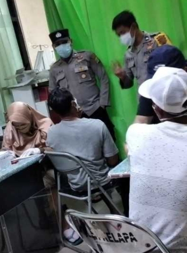 Dekati Mudik, Warga Antusias Jalani Suntik Booster Ramadhan Polsek Kep Seribu Utara