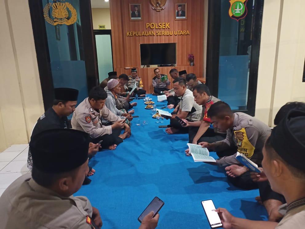 Tingkatkan Kualitas Keimanan, Polsek Kepulauan Seribu Utara Melaksanakan Pengajian Rutin