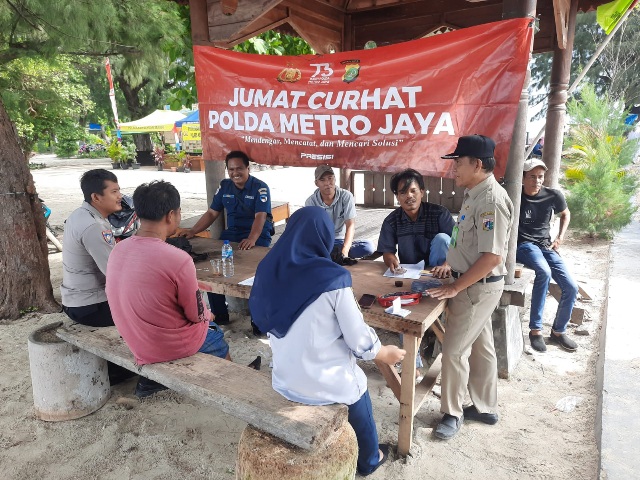 Jumat Curhat Pulau Tidung Warga Ucapkan Terim Kasih Polisi Jaga Kamtibmas Tetap Kondusif