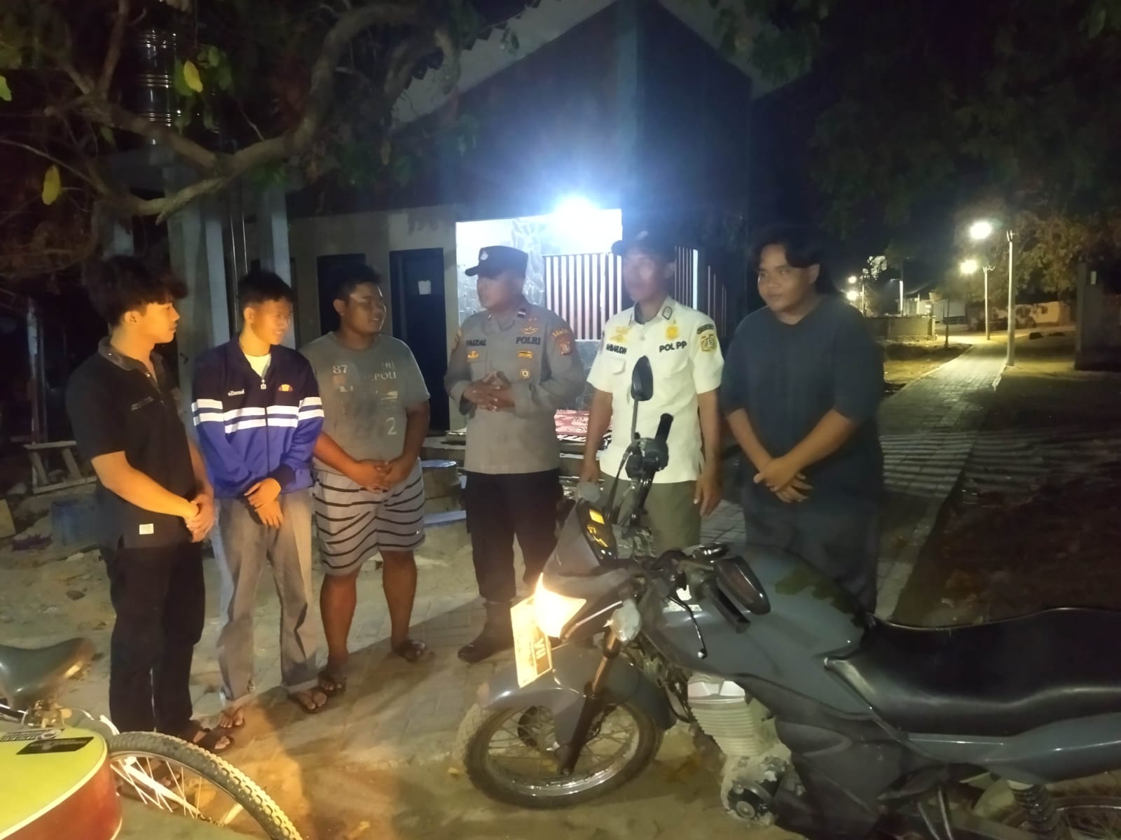 Polsek Kepulauan Seribu Selatan Gencar Melaksanakan Patroli Malam Dialogis dan Himbauan Terhadap Kenakalan Remaja