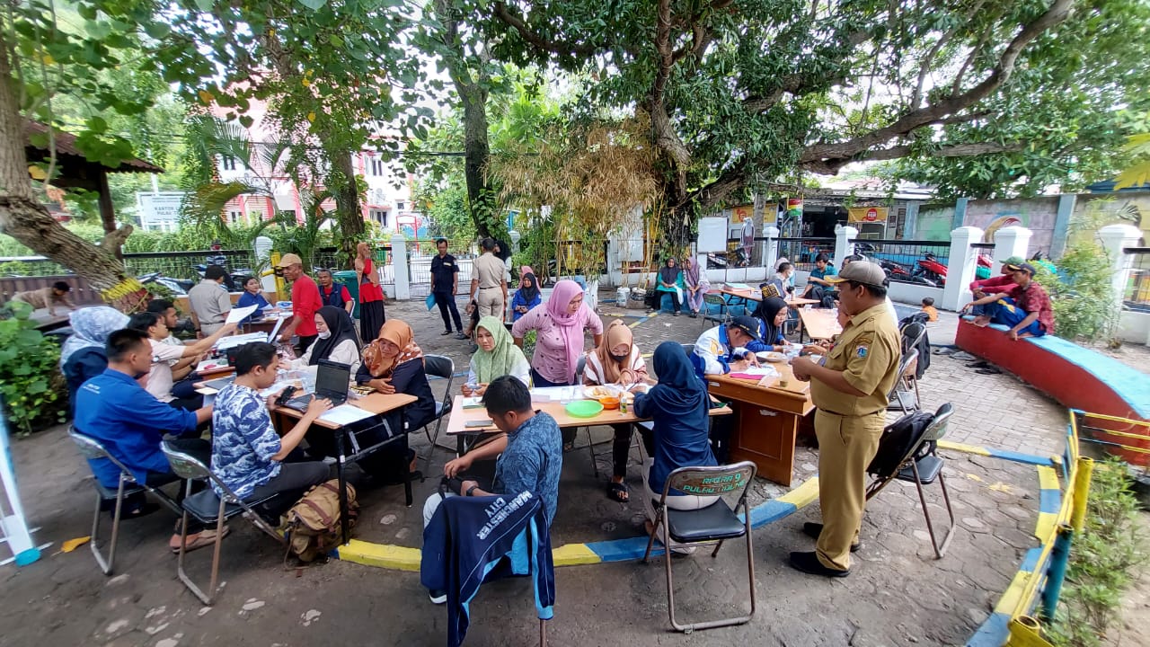 Polres Kepulauan Seribu dan PTSP Gabung Berikan Pelayanan Terpadu Keliling di Pulau Tidung
