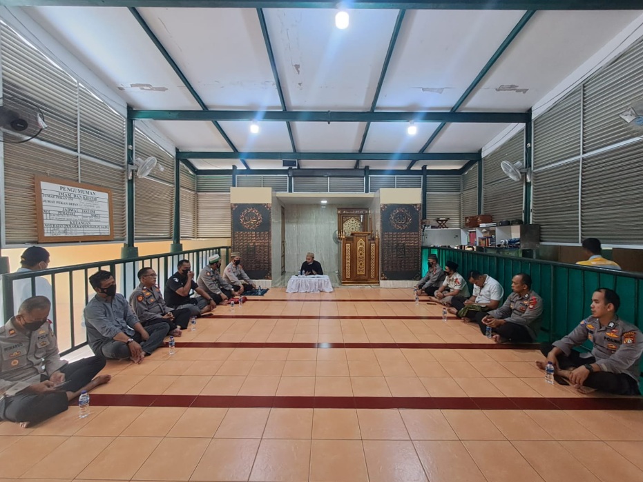 Berupaya Wujudkan Polri Presisi, Polres Kep. Seribu Laksanakan Binrohtal Rutin