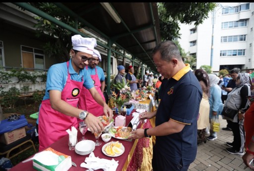 Usung Tema Hari Ibu di Senam Primadona Jakarta Utara, Ada Lomba Masak Kreatif Bapak-Bapak, Berias Tanpa Cermin Ibu-Ibu, Hingga Fotografi