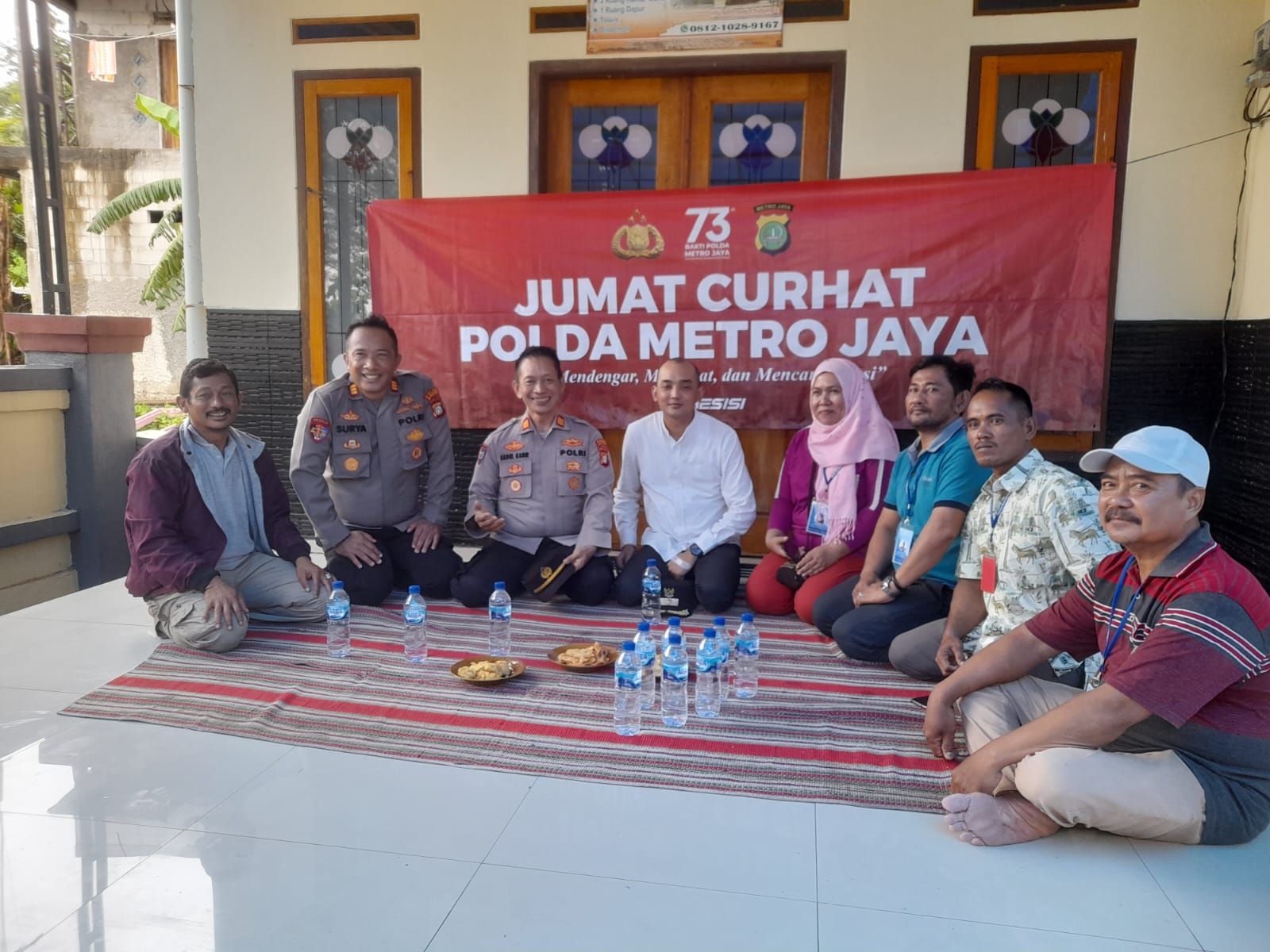 Kasat Binmas Polres Kepulauan Seribu dan Kapolsek Kepulauan Seribu Selatan Gelar "Jumat Curhat" di Pulau Pari