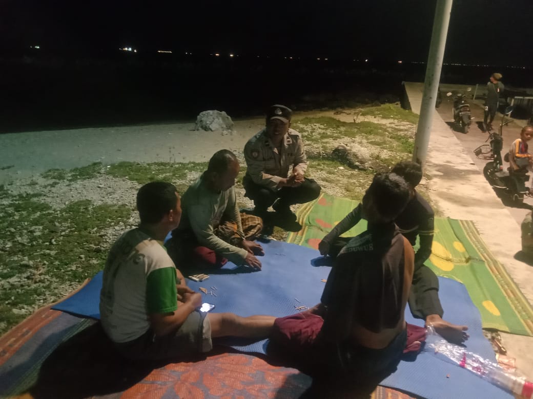 Jaga Sitkamtibmas Aman Dengan Patroli Malam oleh Polsek Kep. Seribu Selatan