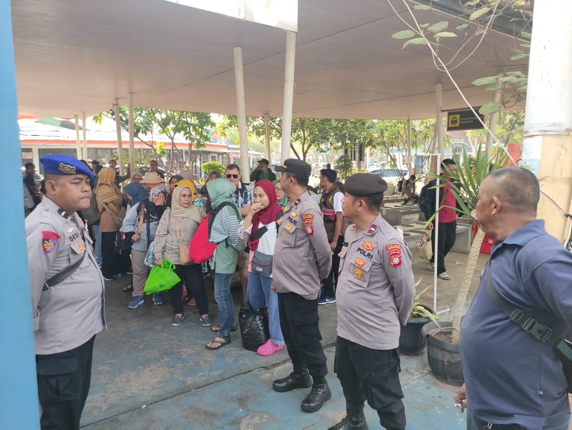 Polres Kepulauan Seribu Amankan Keberangkatan Warga dan Wisatawan di Dermaga Marina Ancol