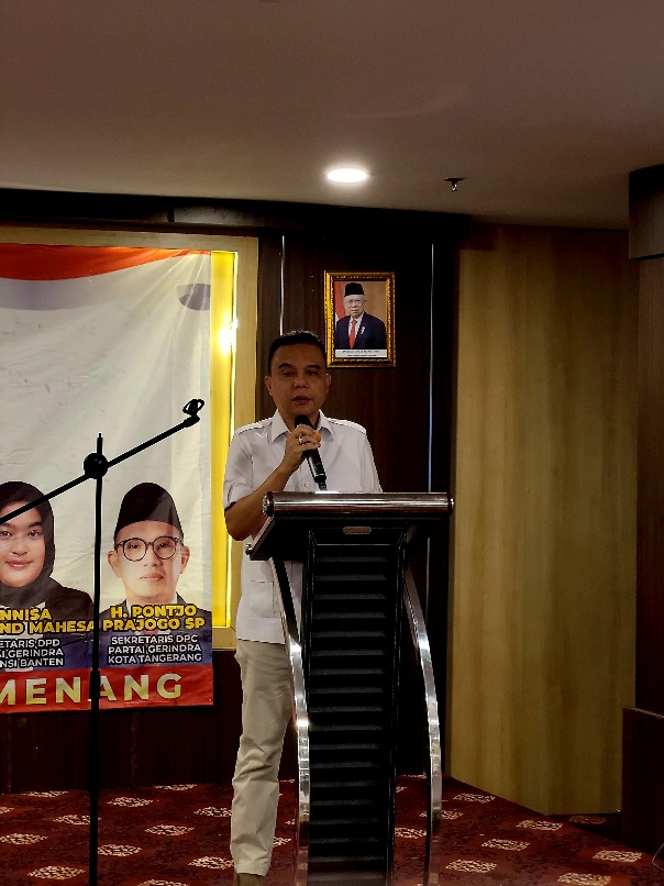 Waspada Sebaran COVID-19, Patroli Malam Hari Polsek Kep Seribu Utara Terus Beri Himbauan Agar Warga Taat ProKes