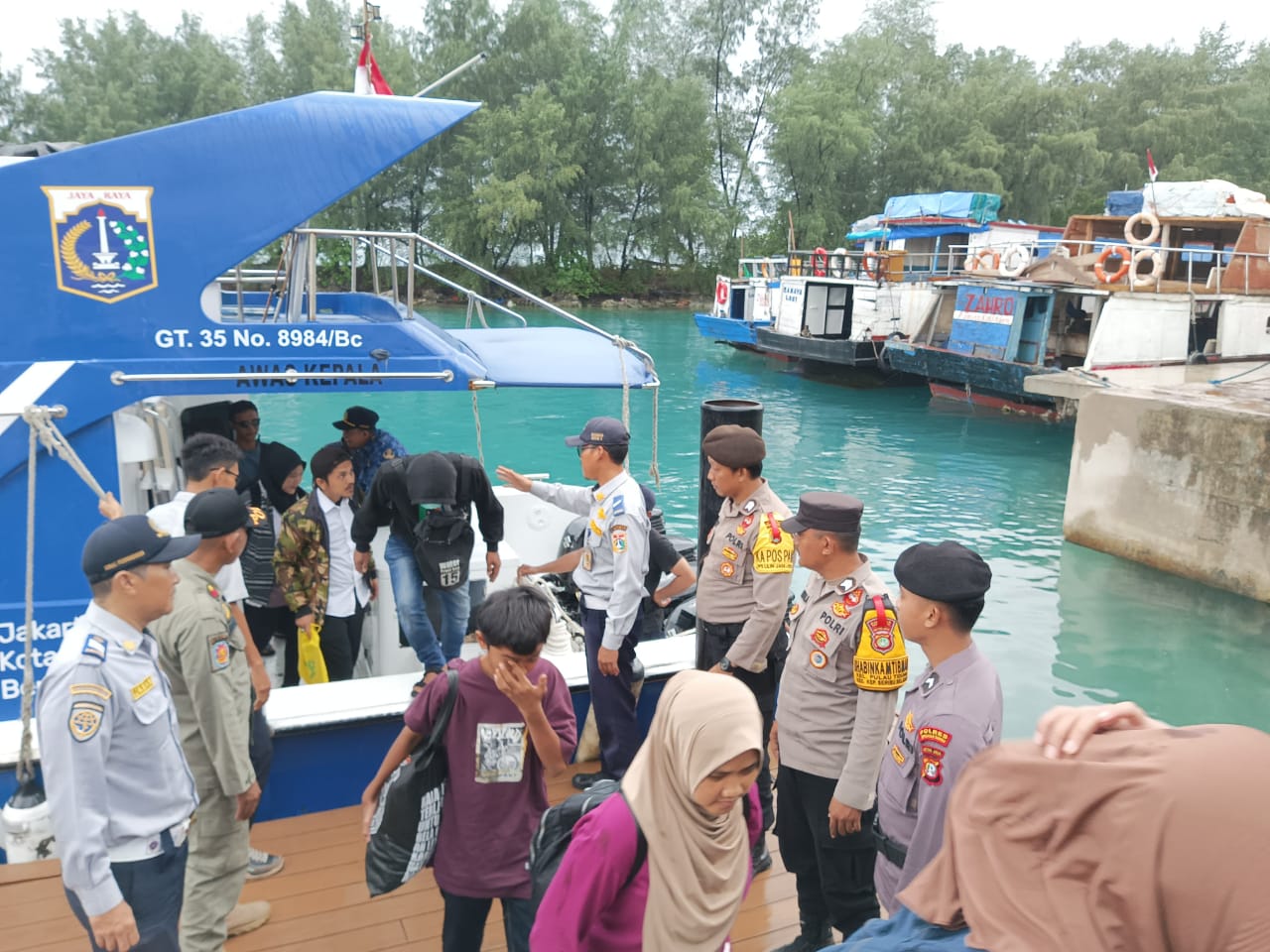 Di Dermaga Marina Ancol, 139 Penumpang Kapal Berangkat ke Pulau Seribu Setelah Scan PeduliLindungi