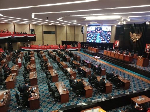 Absen Saat Paripurna P2APBD 2021, PDIP Sebut Anies Tak Punya Etika Politik