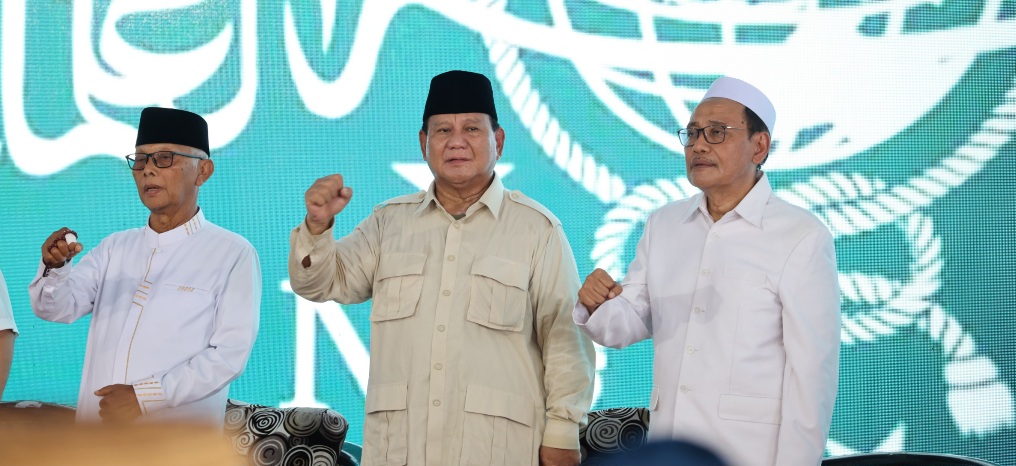 Pimpinan Ponpes Genggong: Prabowo Pilihan Kaum Santri karena Hatinya Menyatu dengan Para Kiai