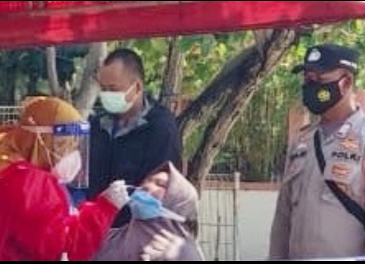 Cegah Masuk Covid-19, KTJ Pulau Pari Kep Seribu Selatan Testing Swab Antigen 5 Pendatang