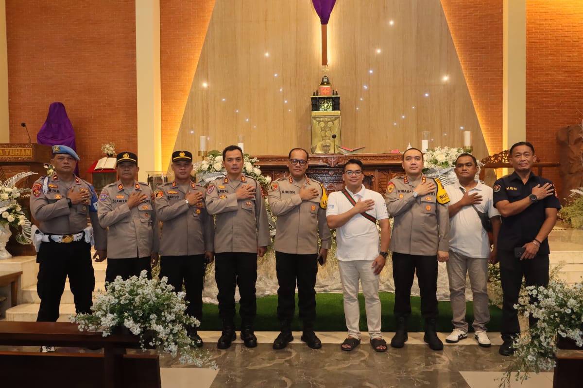 Memperingati Jumat Agung Kapolres Metro Jakarta Utara Lakukan Pengecekan Gereja