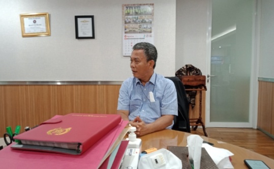Ketua DPRD DKI Ingatkan Warga Tidak Kendor Prokes Saat Shalat Berjamaah