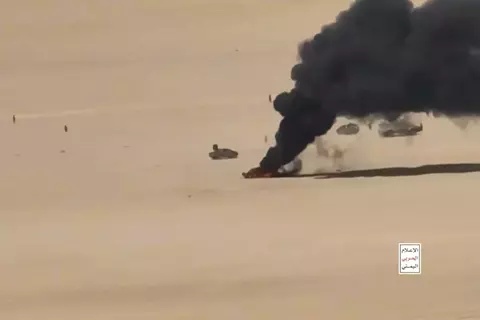 Houthi Klaim Serang Bandara King Khalid Riyadh dengan Rudal Balistik