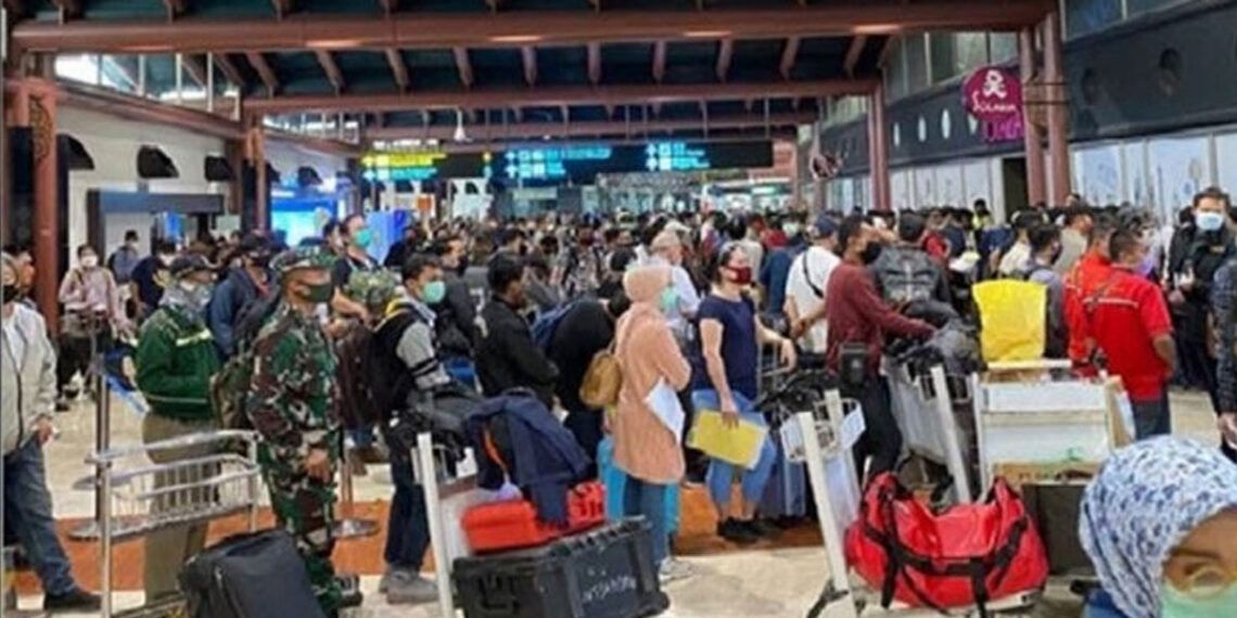 Bhabinkamtibmas Pulau Kelapa Sosialisasikan Pencegahan Stunting dan Ajak Warga Tidak Percaya Hoax
