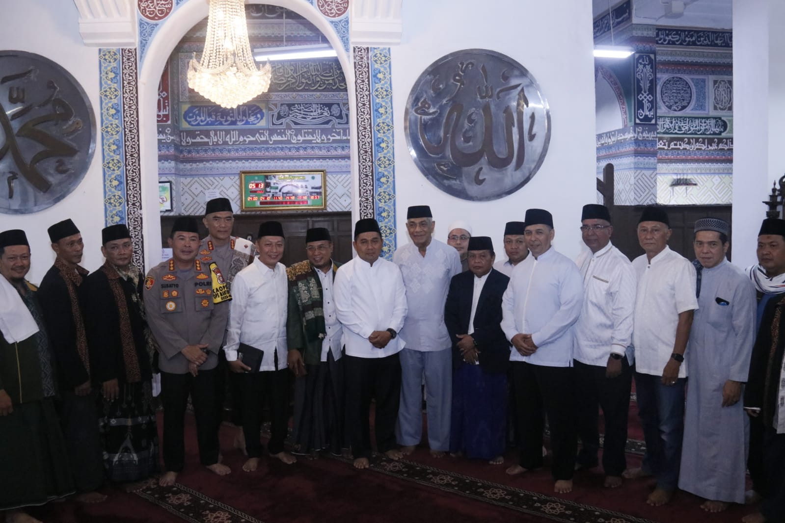 Sholat Subuh Berjamaah Keliling, Kapolda Metro Jaya Minta Warga Bijak Gunakan Medsos