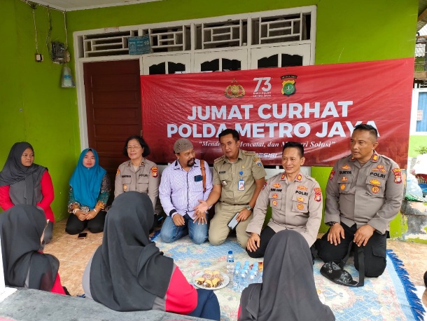 AKP Abdul Kadir Kasat Binmas Polres Kepulauan Seribu Gelar Jumat Curhat di Pulau Untung Jawa
