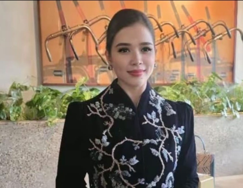 Berharap Ditemukan Selamat, Sosialita Novita Emilda  Prihatin Atas Hilangnya 5 Jurnalis di Perairan Gunung Anak Krakatau